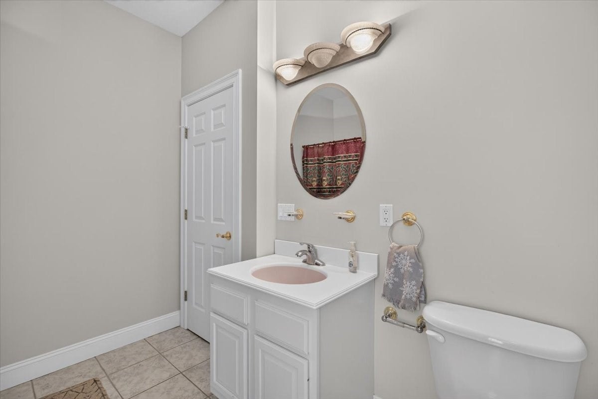 31 Hillcrest Cir, Westfield, MA, 31 Hillcrest Cir, Westfield, MA Photo #27