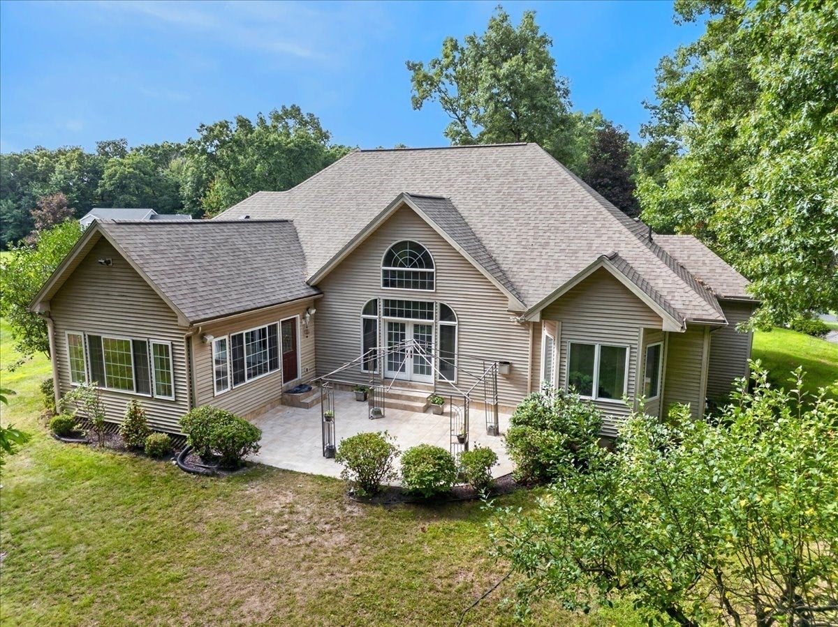 31 Hillcrest Cir, Westfield, MA, 31 Hillcrest Cir, Westfield, MA Photo #40