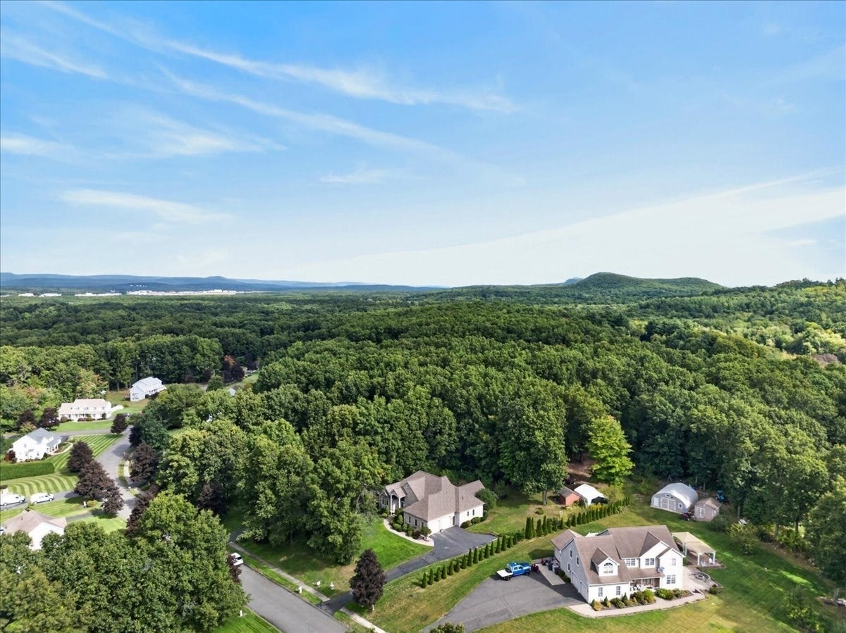 31 Hillcrest Cir, Westfield, MA, 31 Hillcrest Cir, Westfield, MA Photo #36