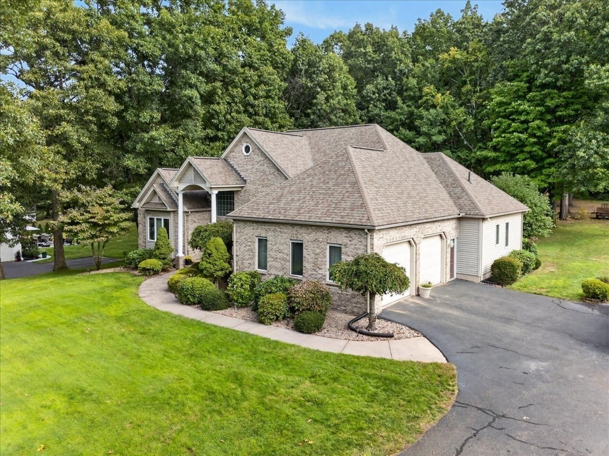 31 Hillcrest Cir, Westfield, MA, 31 Hillcrest Cir, Westfield, MA Photo #37