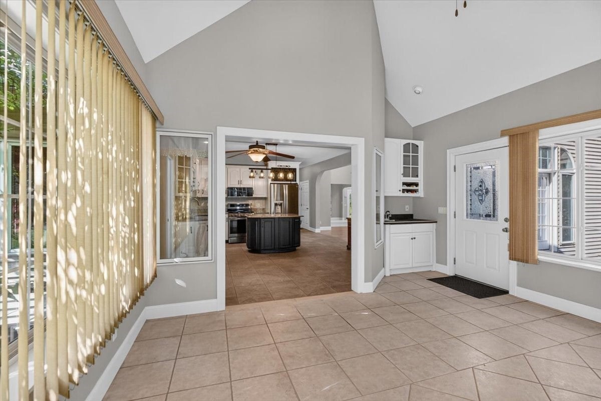 31 Hillcrest Cir, Westfield, MA, 31 Hillcrest Cir, Westfield, MA Photo #24