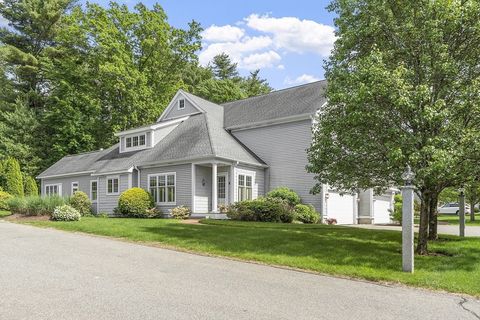 22 Hummock Way 22 Hudson MA 01749