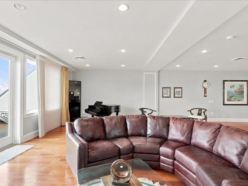 1 Longbeach Ave #101, Hull, MA, 1 Longbeach Ave #101, Hull, MA Photo #11