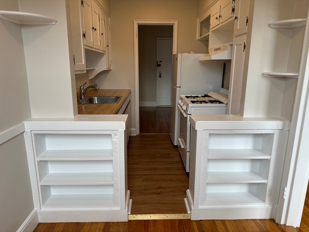 24 Concord Ave 414