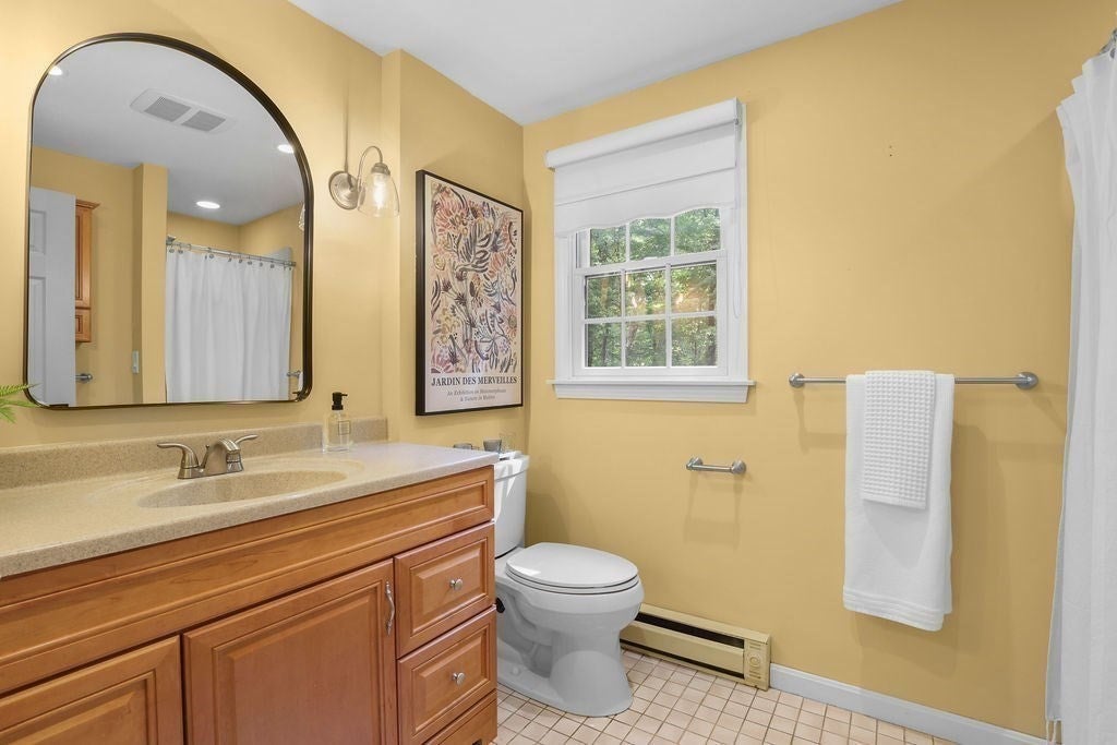 11 Barrett LN, Bellingham, MA Photo #25