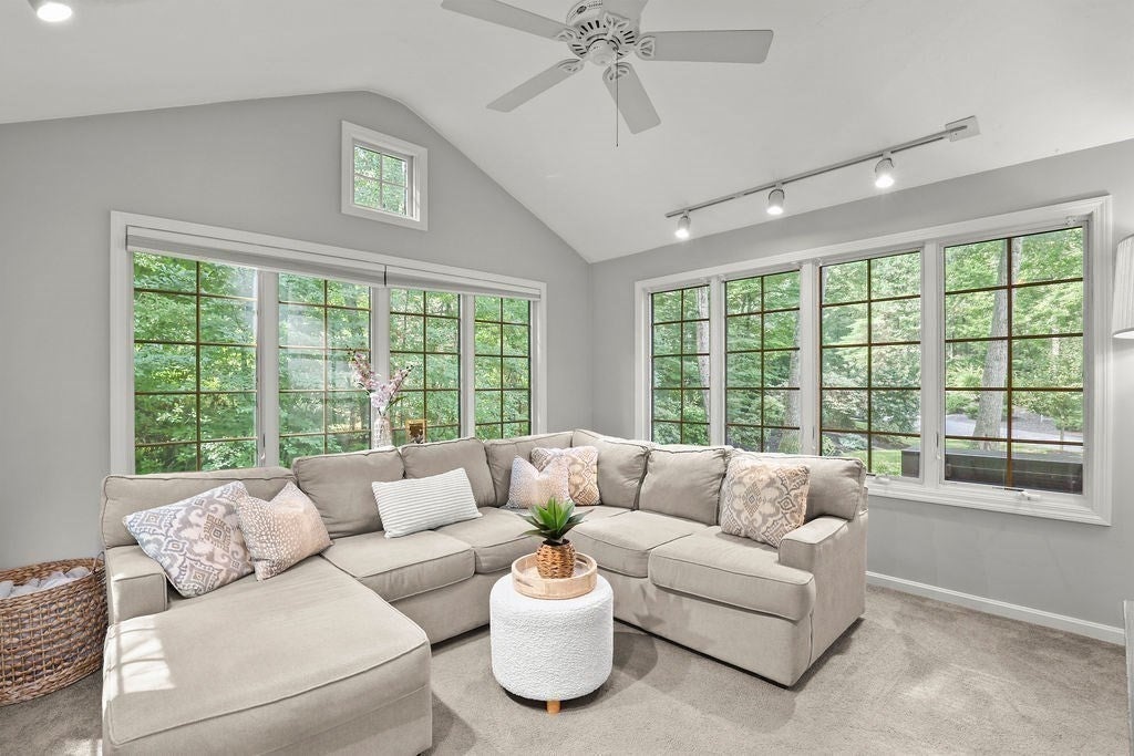 11 Barrett LN, Bellingham, MA Photo #20