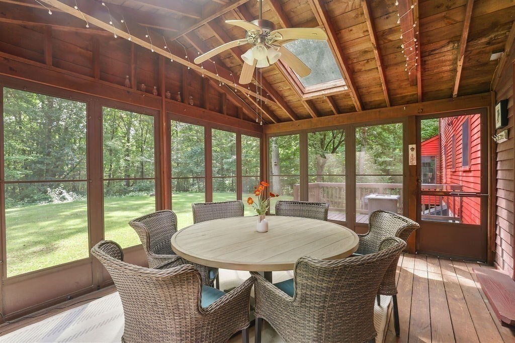 11 Barrett LN, Bellingham, MA Photo #33