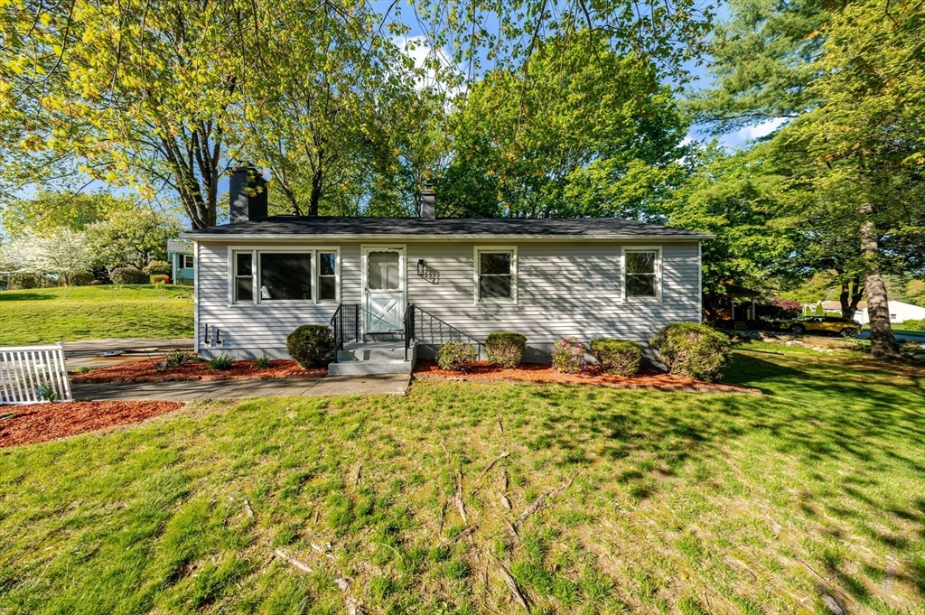20 Meadowbrook Dr