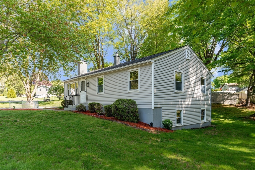 20 Meadowbrook Dr