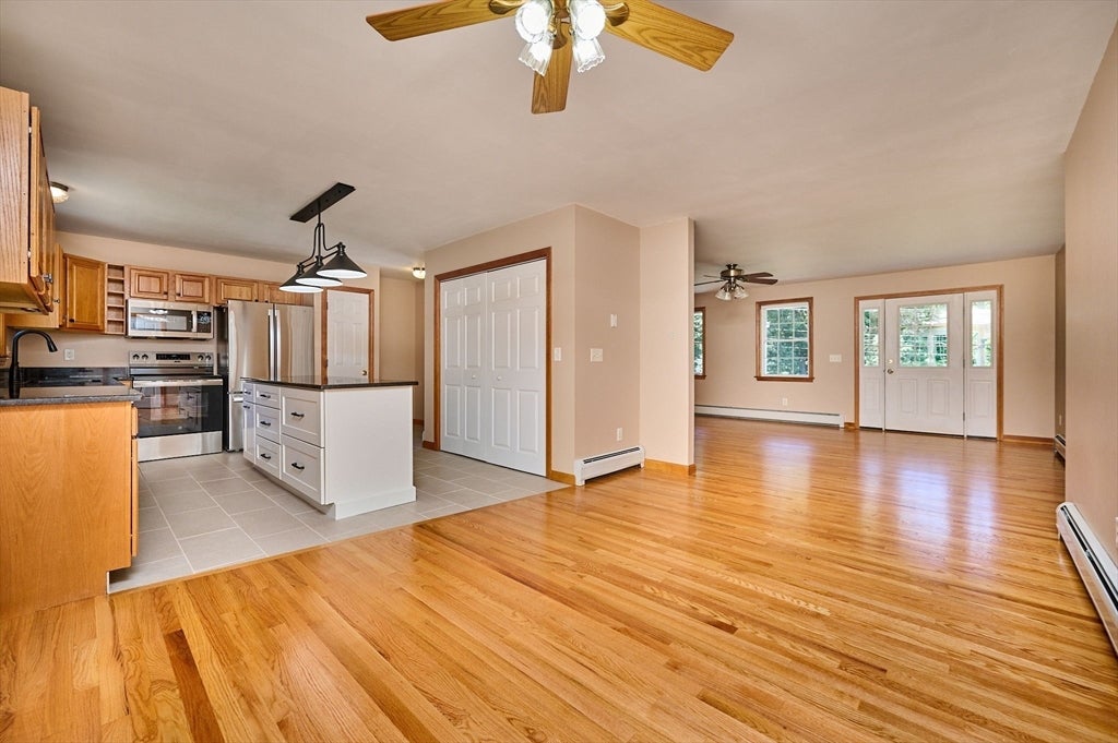 20 Clark Lane, Easthampton, MA Photo #9