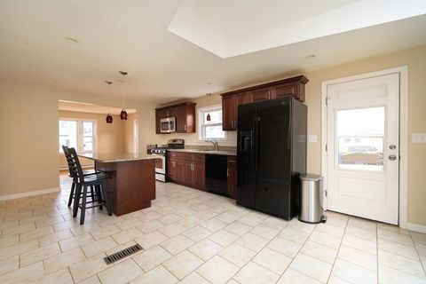 Photo of 67 Cameron St, Pawtucket, RI 02861 (MLS # 73462666)