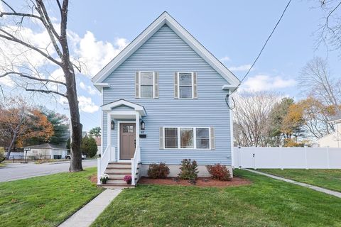 97 Fisher St Franklin MA 02038