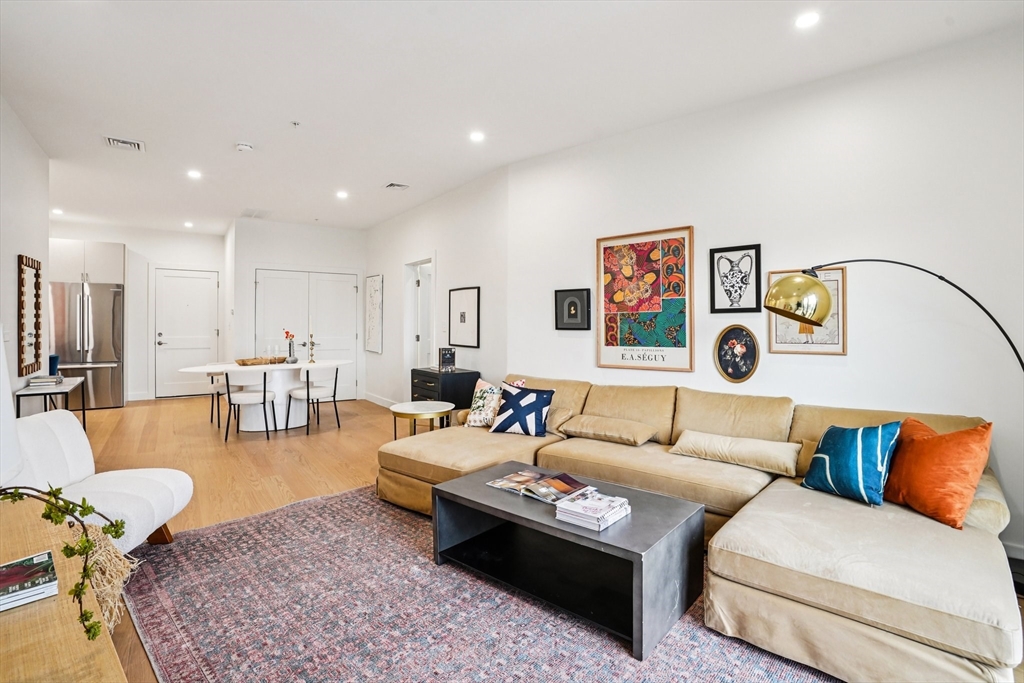 256 Dorchester Street 303