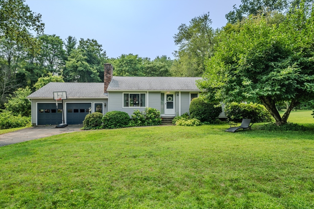 25 Meadowbrook Dr