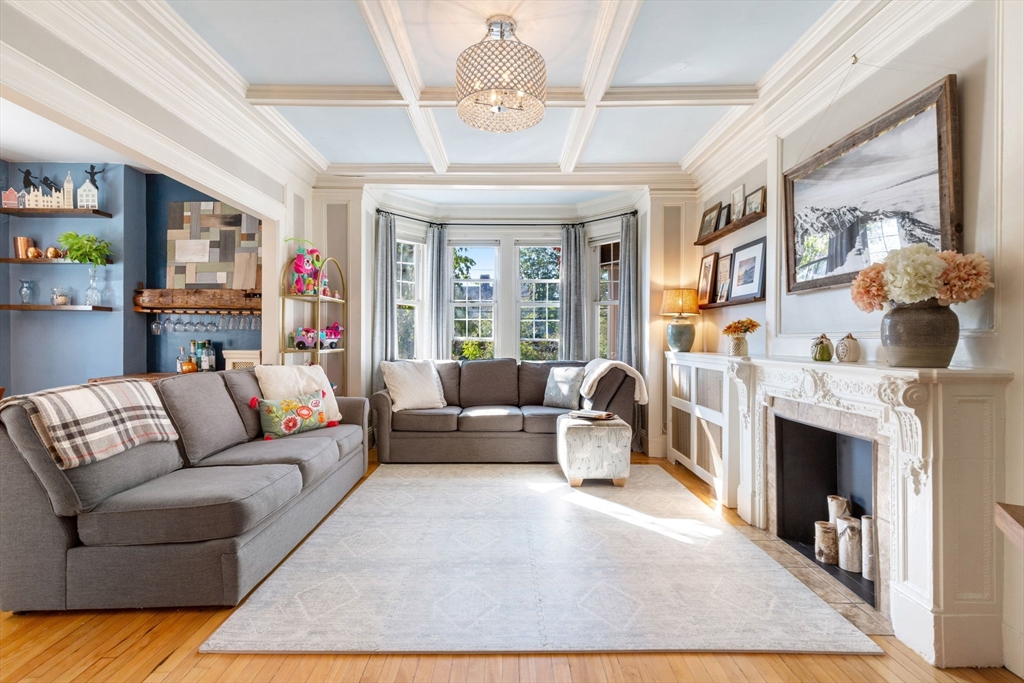 569 Franklin Street 1