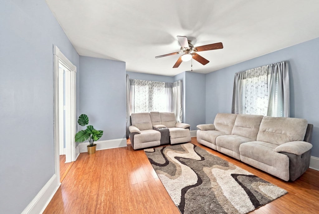 107 Sylvan St, Danvers, MA Photo #16