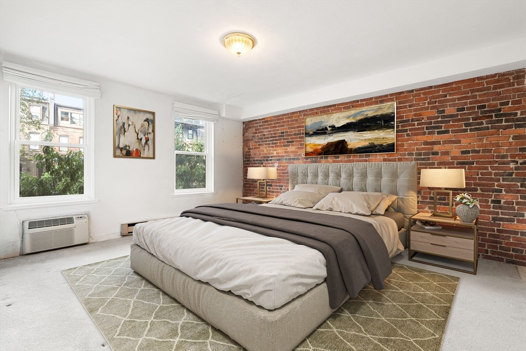 230-232 W Newton Street B