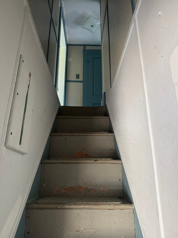 185 College St, Worcester, MA Photo #23