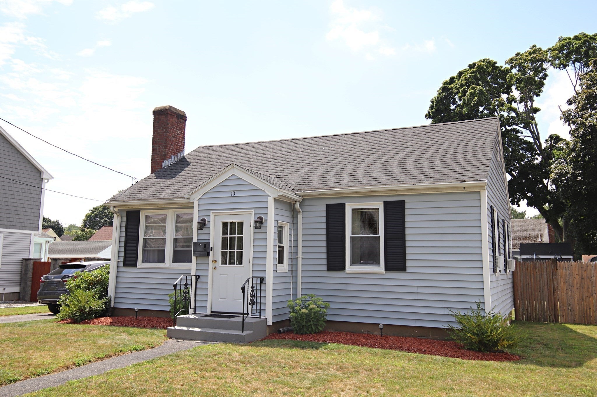 Photo of 13 Saint Anns Avenue, Peabody, MA