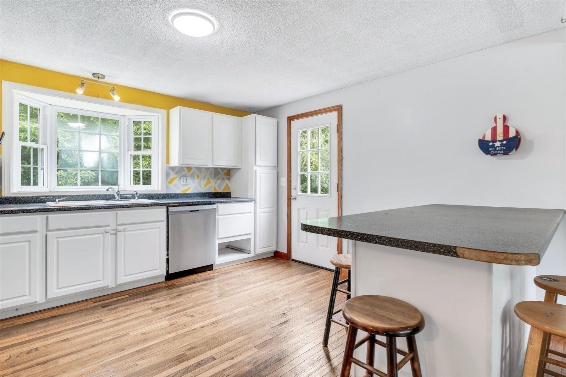 69R Anthony St, Berkley, MA Photo #17