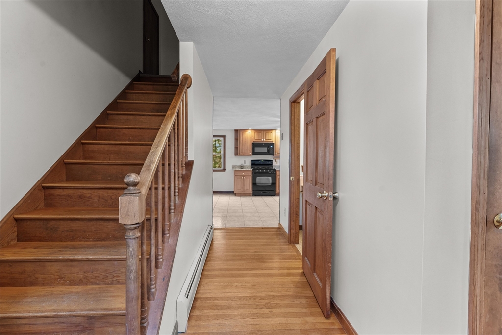 30 Searle St