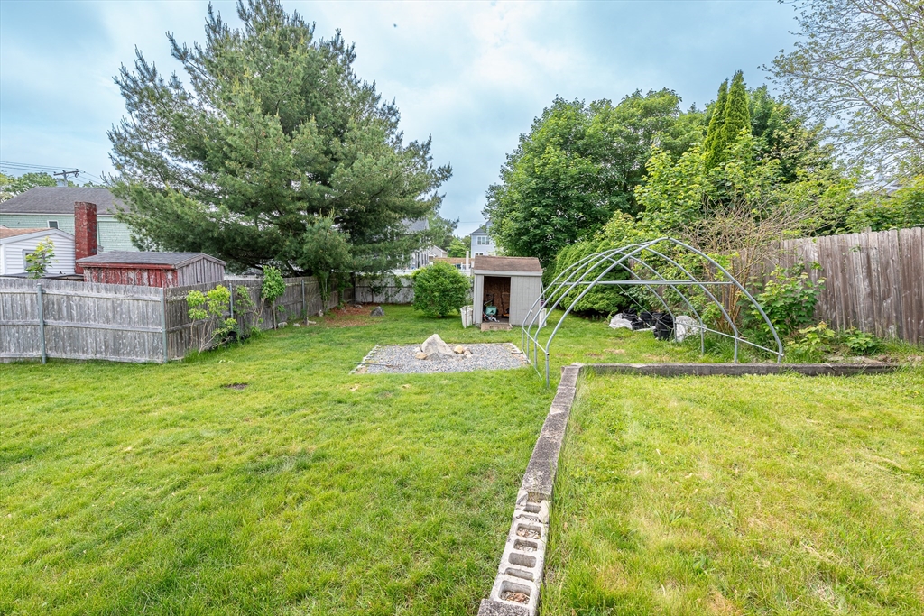 1001 Belleville Ave