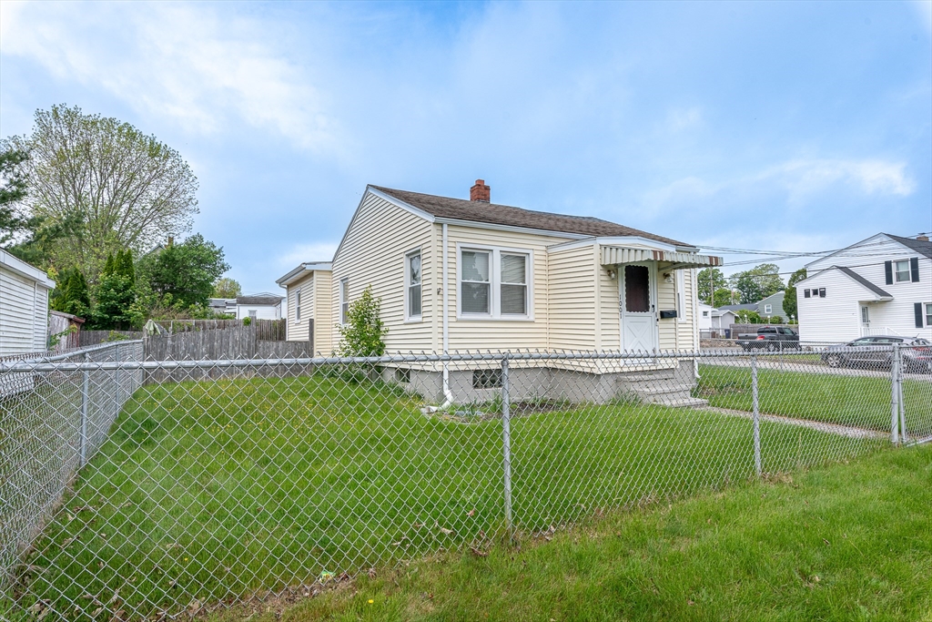 1001 Belleville Ave