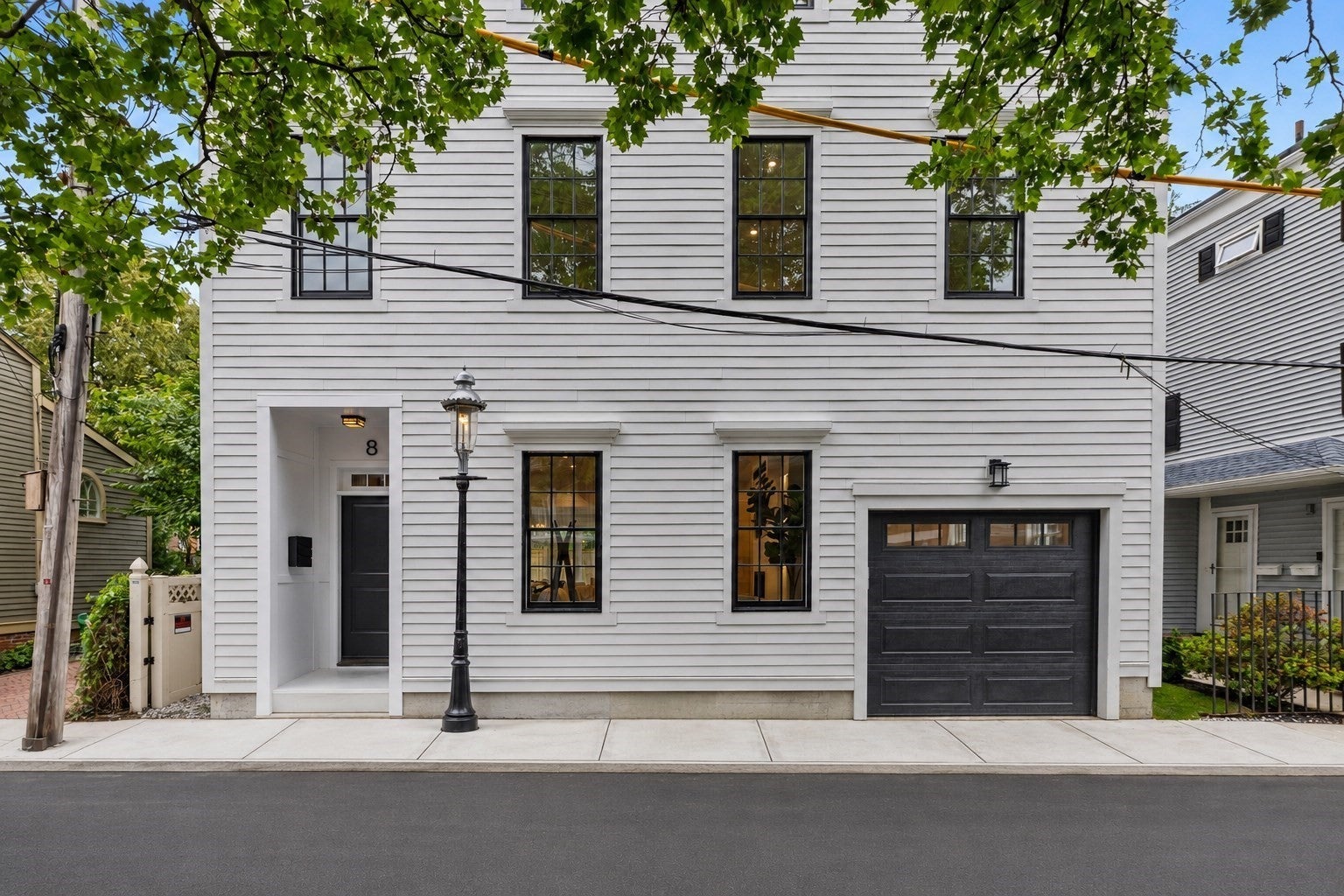 8 Lawrence St