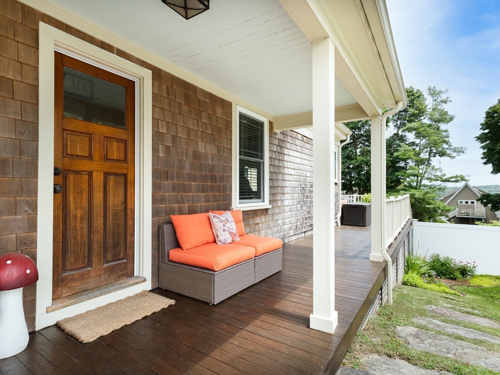 58 Pleasant St