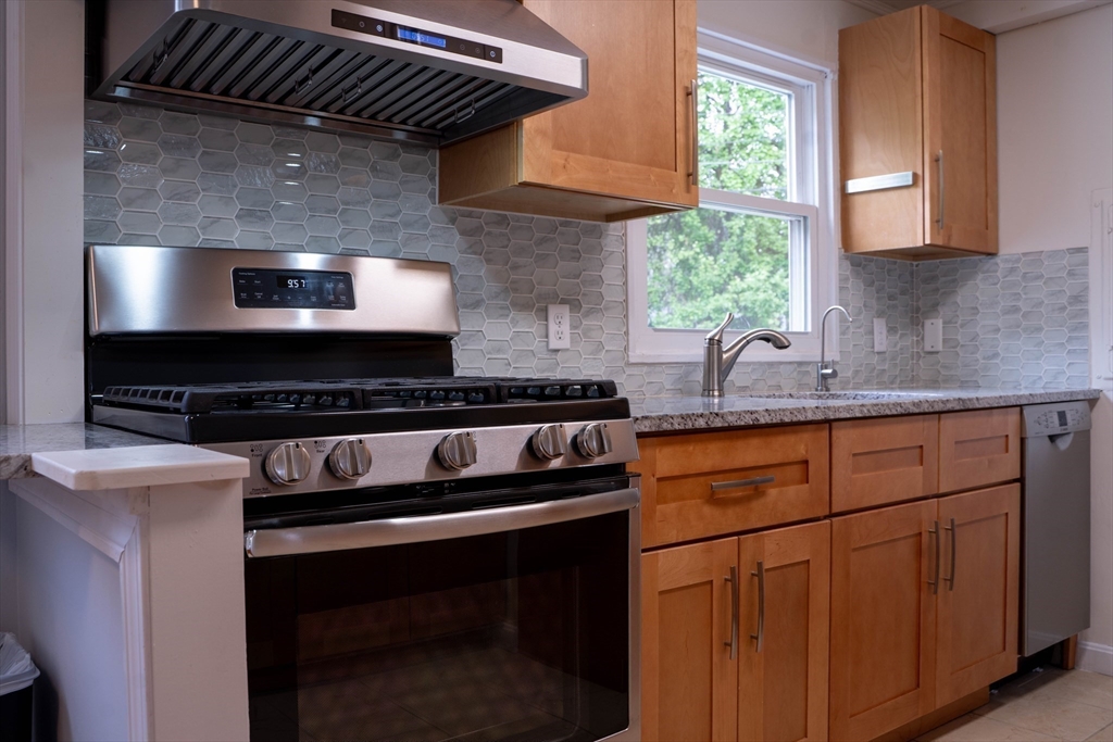 62 Roberts Dr 62