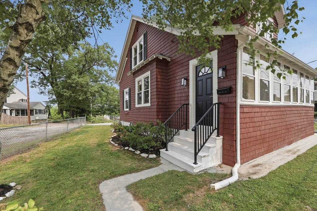 365 Lake Avenue