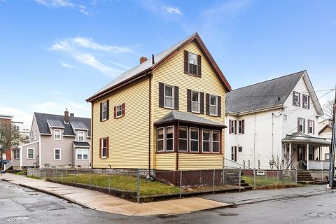 16 Lake St Wakefield MA 01880
