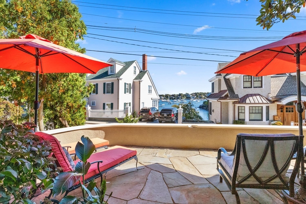 33 Waldron Street