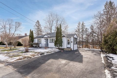 51 Rouville Ave Gardner MA 01440