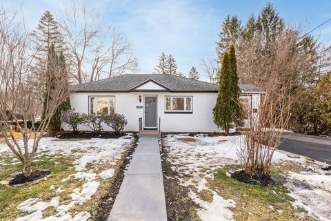 51 Rouville Ave Gardner MA 01440