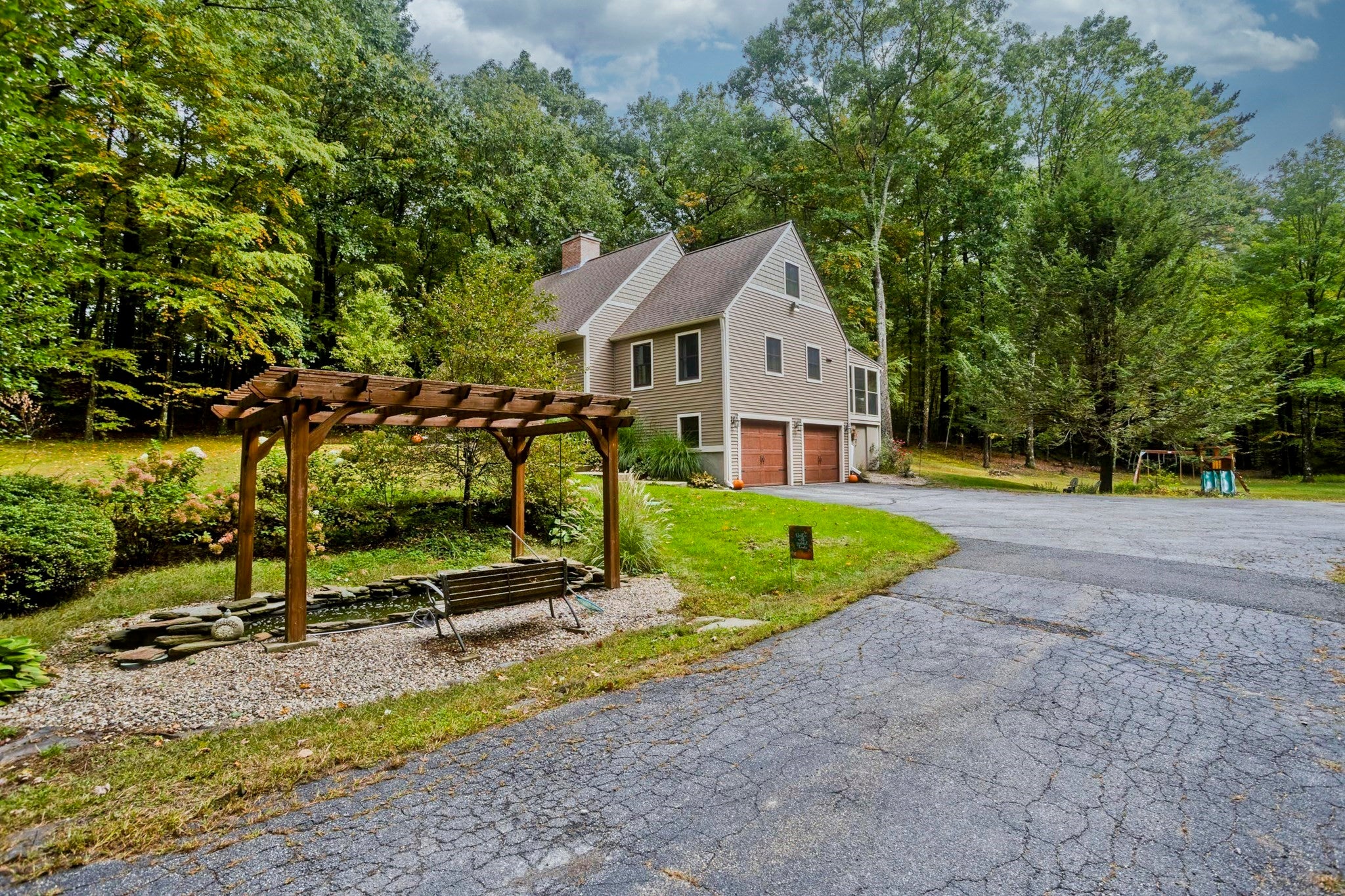 86 Glendale Rd, Southampton, MA Photo #7