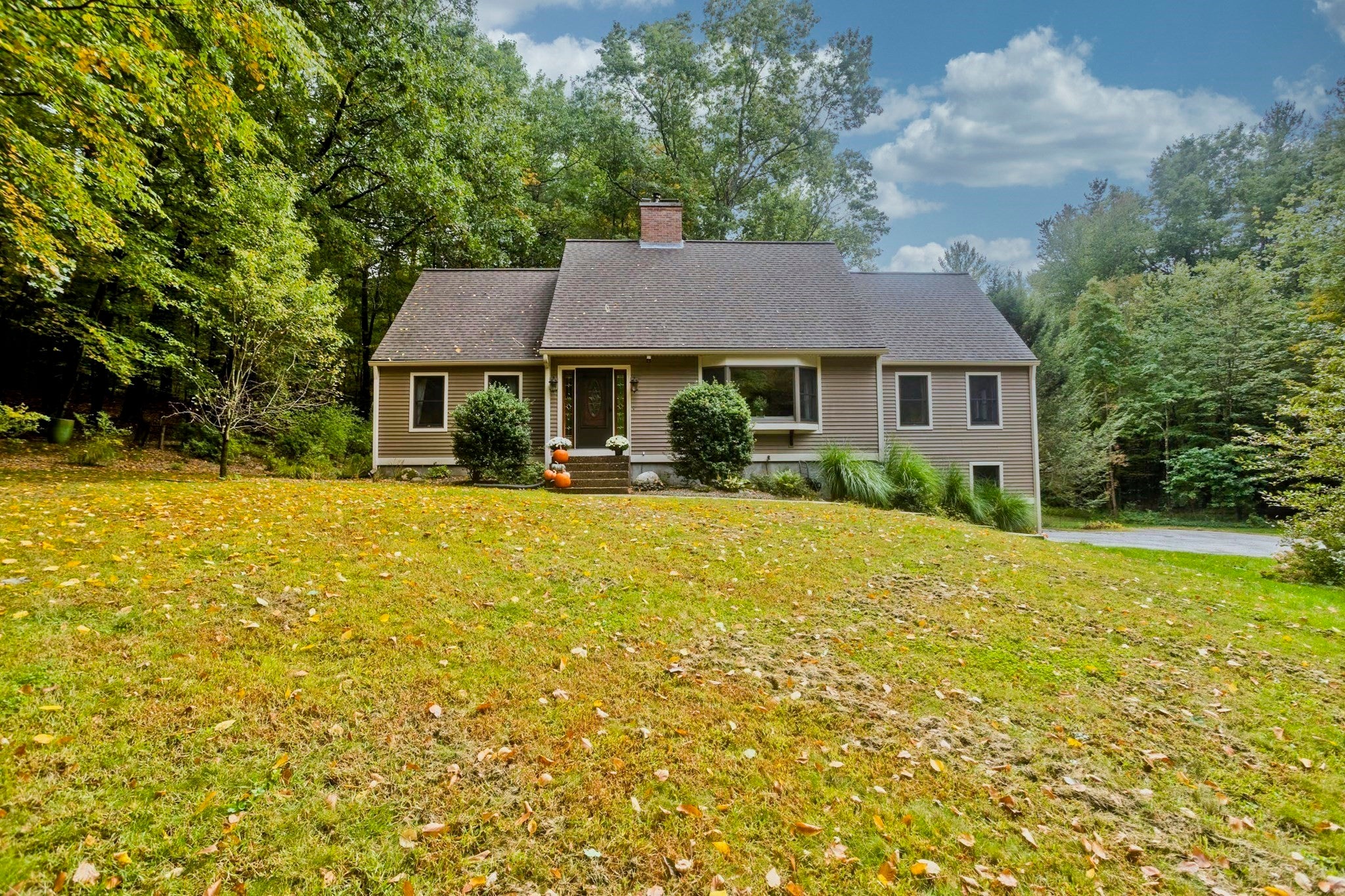 86 Glendale Rd, Southampton, MA Photo #4