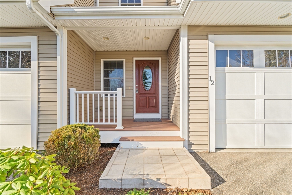 215 Rangeway Road 12