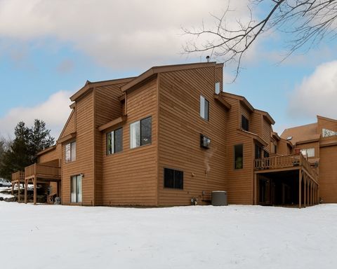 52 Danforth Ct 52 Haverhill MA 01832