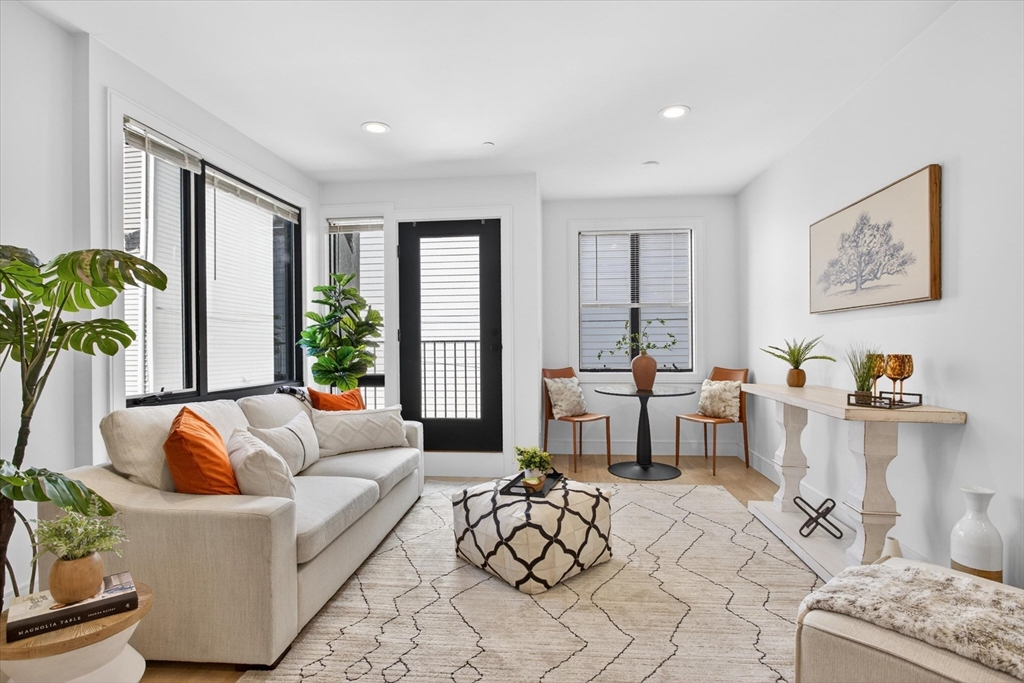 148 W 9th St 3