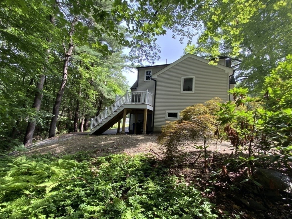 60 Duxbury Dr