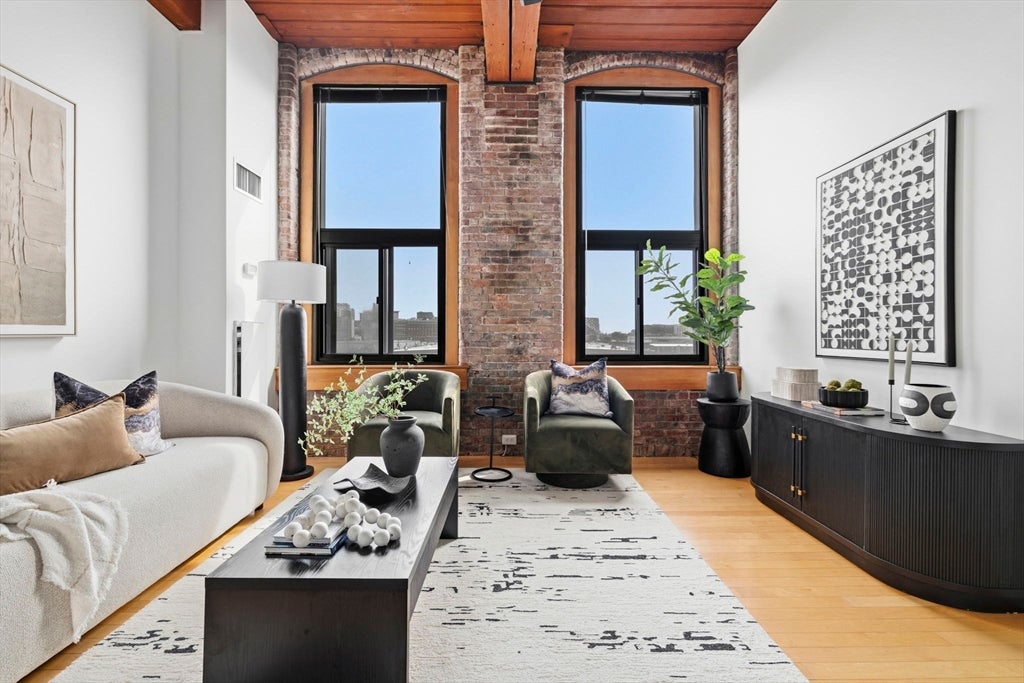 320 W. 2nd Street #412, Boston, MA Photo #1