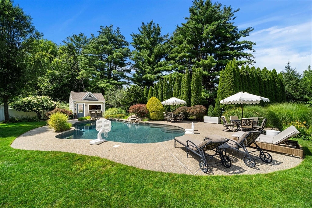 21 Leanne Drive, North Andover, MA Photo #31