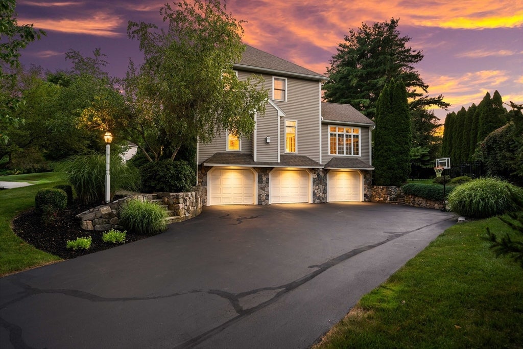 21 Leanne Drive, North Andover, MA Photo #37