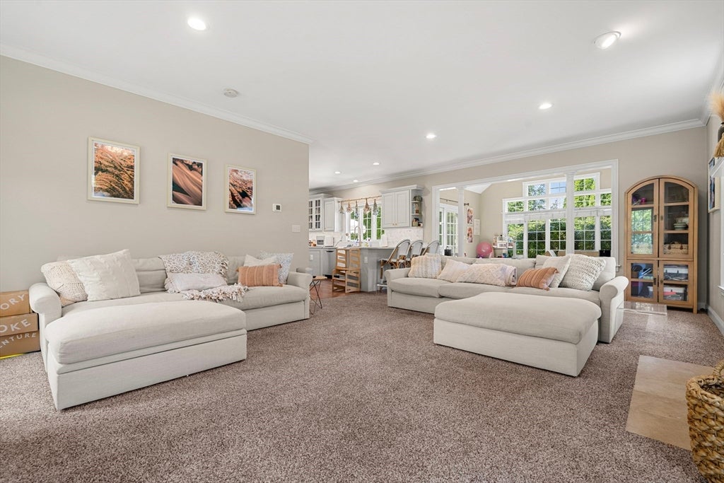 21 Leanne Drive, North Andover, MA Photo #9