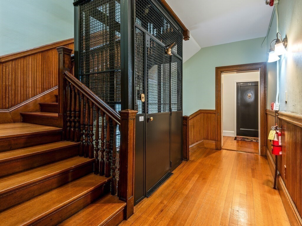 135 Pleasant St 34 prev 13