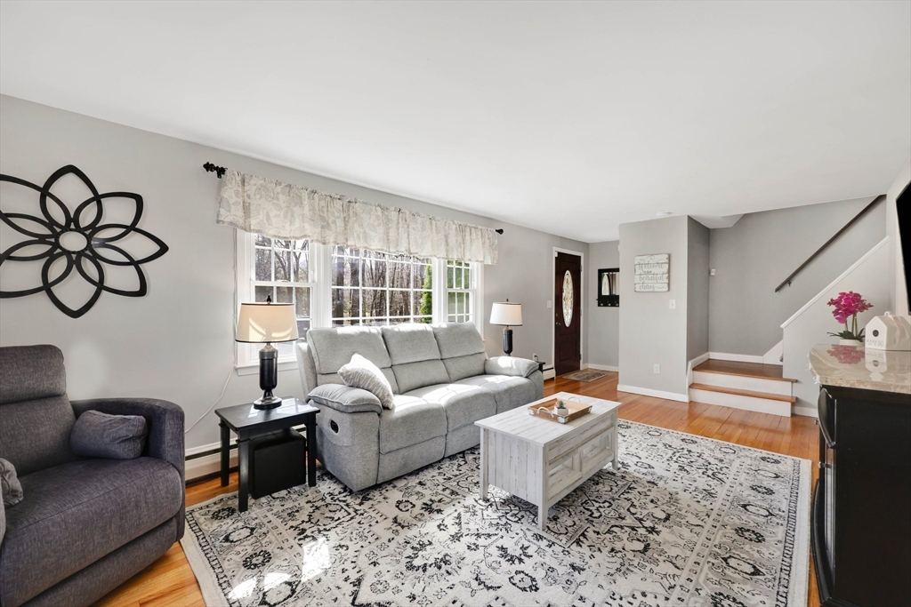 104 Vincent Dr