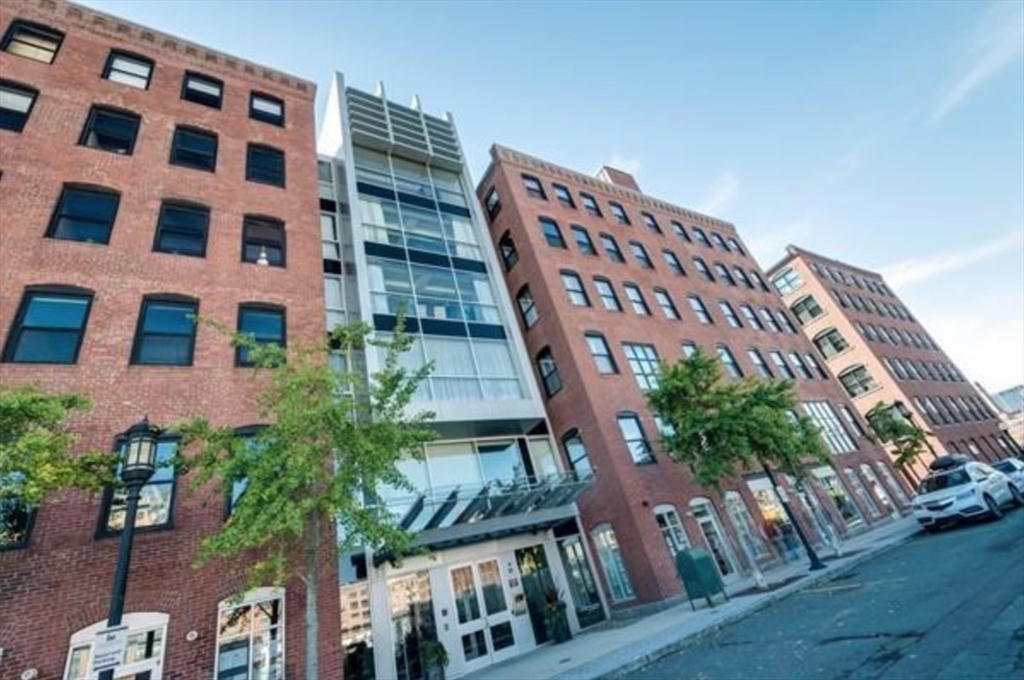 Photo of 11-21 Wormwood ST #321, Boston, MA