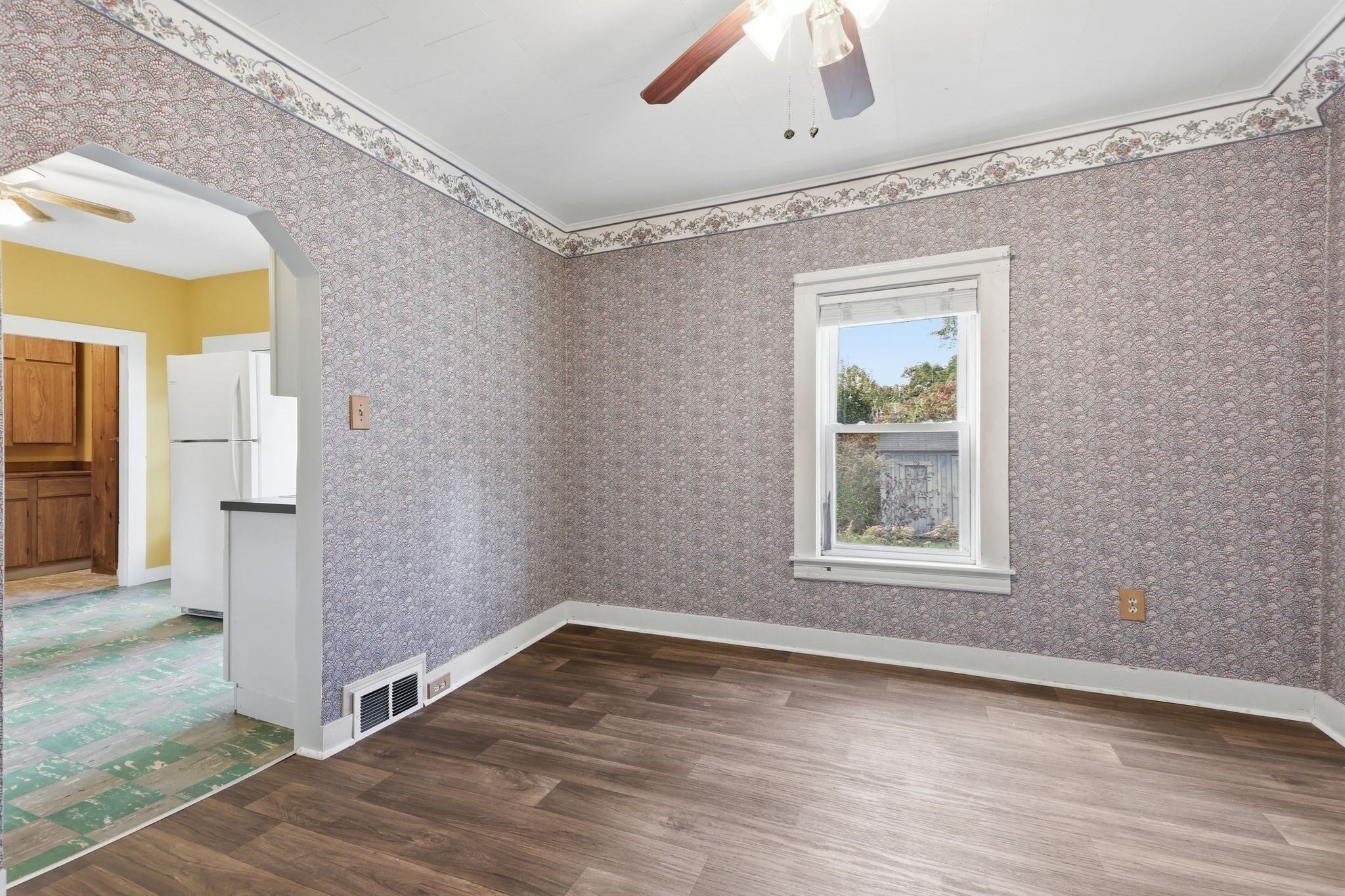 26 Elm St, Greenfield, MA Photo #11