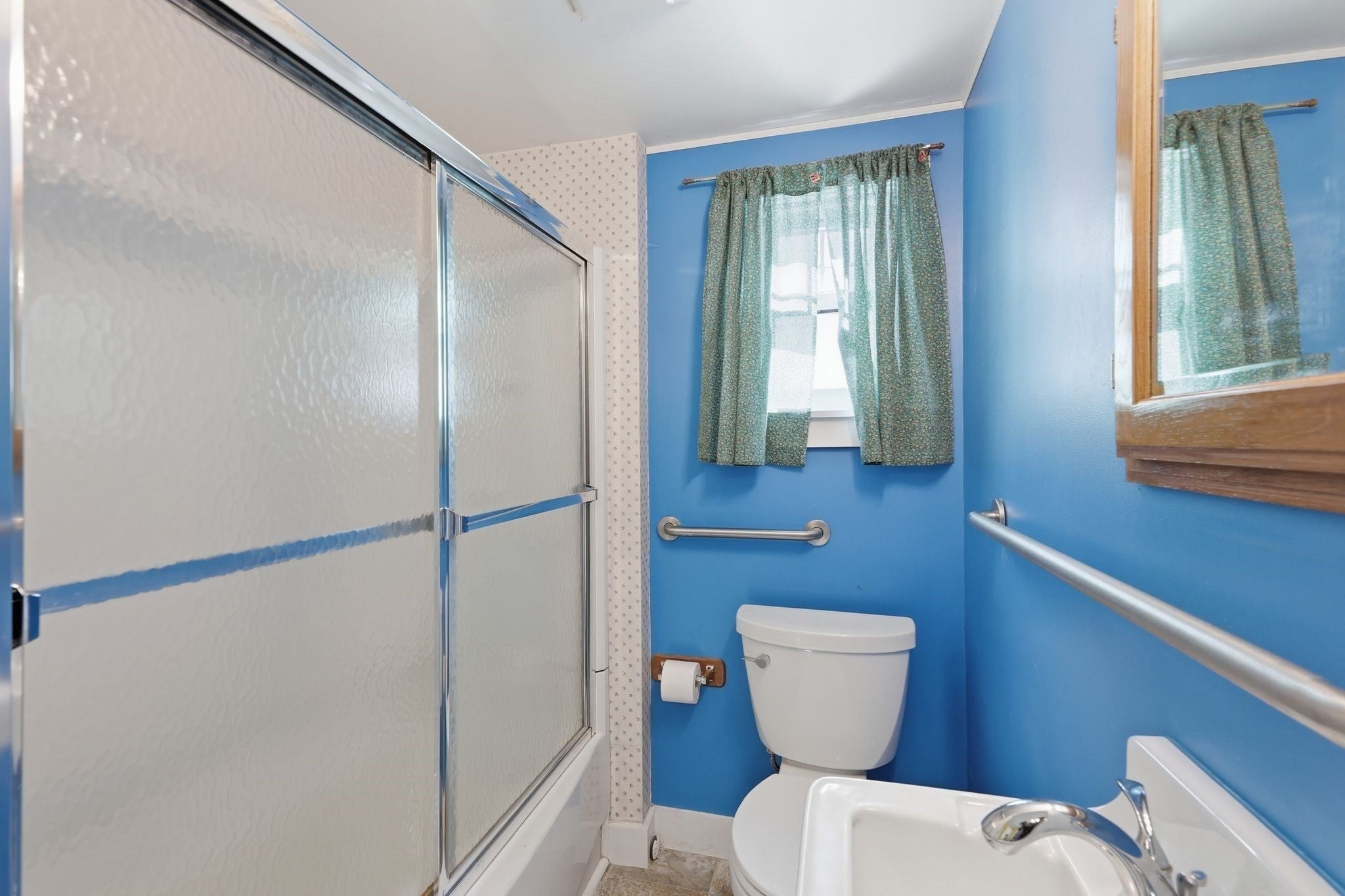 26 Elm St, Greenfield, MA Photo #9